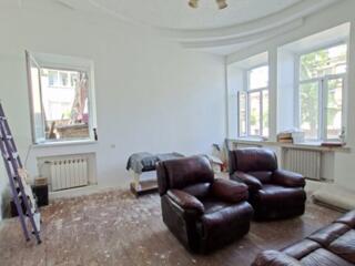 Продам 2кв, 44кв. м. Автовокзал/ Скісна