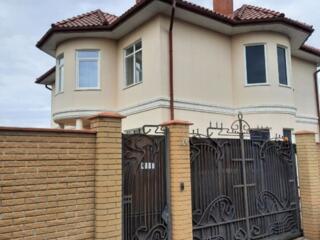 Продам капитальный дом с ремонтом на Фонтане!