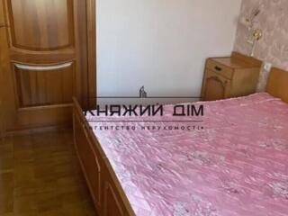 Пропонується до оренди роздільна 3-х кімнатна квартира по вул. ...
