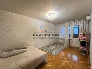 Без Комісії! Продаж 3 кімнатна квартира в Дарницькому районі вул. ...