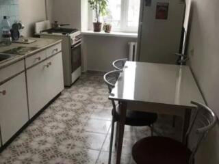 Продам квартиру 67 кв. м., 2/9, Адмиральский пр. /Судостроительная.