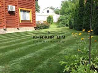 **Продаж двоповерхового будинку зі зрубу в с. Кийлів**  Продається ...