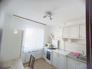 Продаю 1 ком. квартиру, вул. Космонавтів