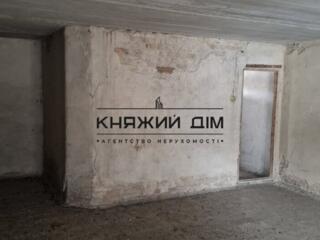 Продається 3-х повний будинок 205.6 м2 за адресою м.Київ вул.Сирецька 