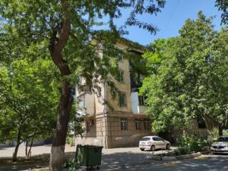 Продам 3-комнатную сталинку 95 м² | Банный переулок | Высокие потолки