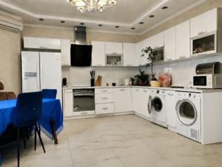 Продаж 2х кімнатної квартири 72 кв.м. в ЖМ Радужний
