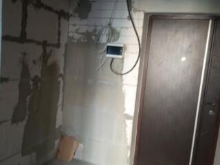 Просторная 1 к/к с террасным балконом и автономным отоплением в центре