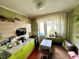 Продаётся однокомнатная квартира. Днепровский район, проспект Романа .