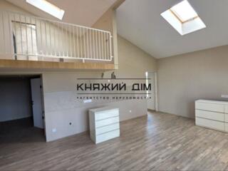 #8203;Пропонується на продаж простора 3-х кімнатна квартира в ...