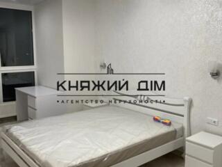 Продаж 2 к квартира Голосіївський район, вул. Володимира Брожка, 70 ..