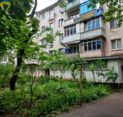 Продам 2ух квартиру , ул.Рабина - Ген.Петрова. Отличная транспортная .