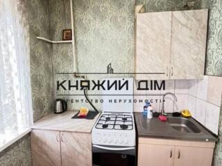 Продаж 1-кімнатна квартира на Райдужному масиві, вул. Вершигори, 9-а. 