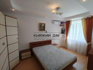 Відмінна 2-х кімнатна роздільна вул. Княжий Затон 4. Площа: 64/41/9 ..