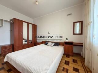 Продаж 3-кімнатної квартири за адресою Степана Олійника,17. До метро .