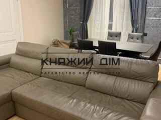 Без комісії. Пропонується до оренди 3-кімнатна квартира-студіо в ...