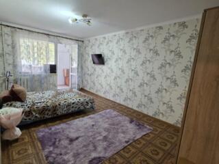 Продаю 1 к/к Черемушки/Євгенія Танцюри 3/5