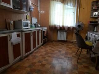 продам 3 комнатную квартиру в центре можно под любую программу
