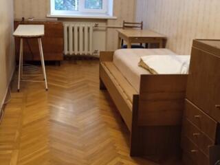 Сдам 3-комн. 2/5, Пр. Шевченко 58/44/6. Кирпичный дом. Металлопластико