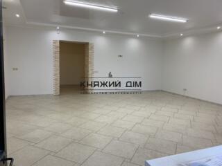 Оренда приміщення загальною площею 150 кв.м. з окремим входом за ...