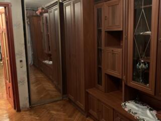Сдам 2 кімнатну квартиру Академіка Філатова