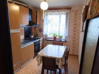 Продам 2-комн квартиру на Леваневского