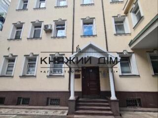 Пропонується в оренду офісне приміщення в Подільському районі по ...