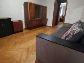 Сдам 2 кімнатну квартиру Космонавтів