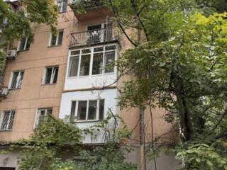 2-кімнатна квартира на вулиці Середньофонтанська.