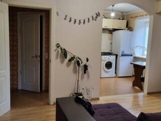 Продам 2кімн. кв. 44кв. м, Є. Танцюри/Варненська