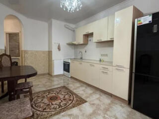 Продам 1-кімнатну квартиру  в ЖК 