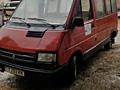 Продается бус Renault Trafic. 1992г. 2.2-Бензин.