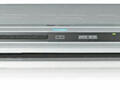 DVD плеер BBK DV525S с FM-радио и караоке.