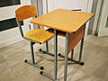 Парты с полками и стулья регулируемые по высоте