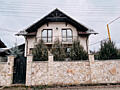 Se vinde casă cu 2 nivele și mansardă, amplasată în comuna Trușeni. ..