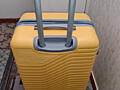 Чемоданы. Продам новый облегчённый чемодан 75/50/35. Вес всего 2.1 кг.