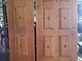 Двери деревянные 2-створчатые, дверь деревянная решетчатая.