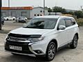 Mitsubishi Outlander 2015