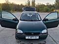 Продам Opel Corsa 1998г. двигатель 1.0, на полном ходу. Сел и поехал.