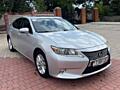 Продам Lexus es300h 2013 год