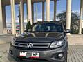 Volkswagen Tiguan Автомобиль в богатой комплектации.