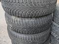 Продам комплект зимней резины 195/65 R15