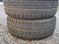 Продам пару зимней резины 205/60 R16