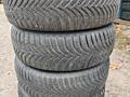 Продам комплект зимней резины Hankook 195/65 R15. Состояние идеальное