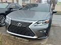 Lexus es350 2018год