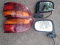 Продам зеркала и задние фары на Toyota Previa