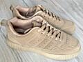 Продам новые кроссовки 40 размер