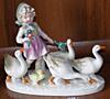 Фарфоровая статуэтка Девочка с гусями Германия Grafenthal