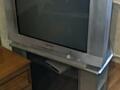 Продам рабочий маленький цветной телевизор для кухни JVC с пультом 80р