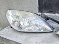 Продам пару фар с nissan premiera p12