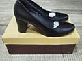 Продам новые женские туфли